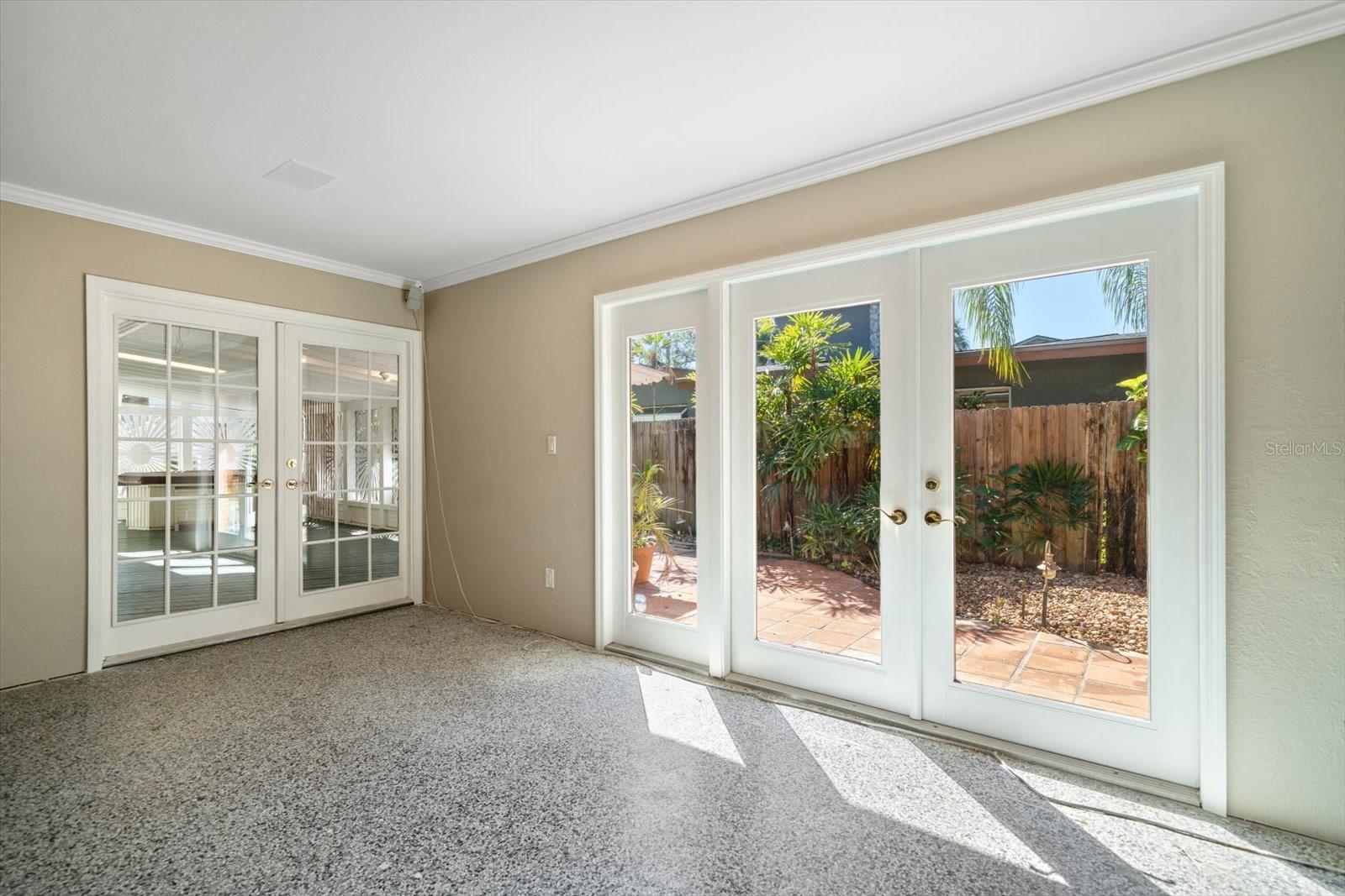 VILLA PARK ESTATES - Residential