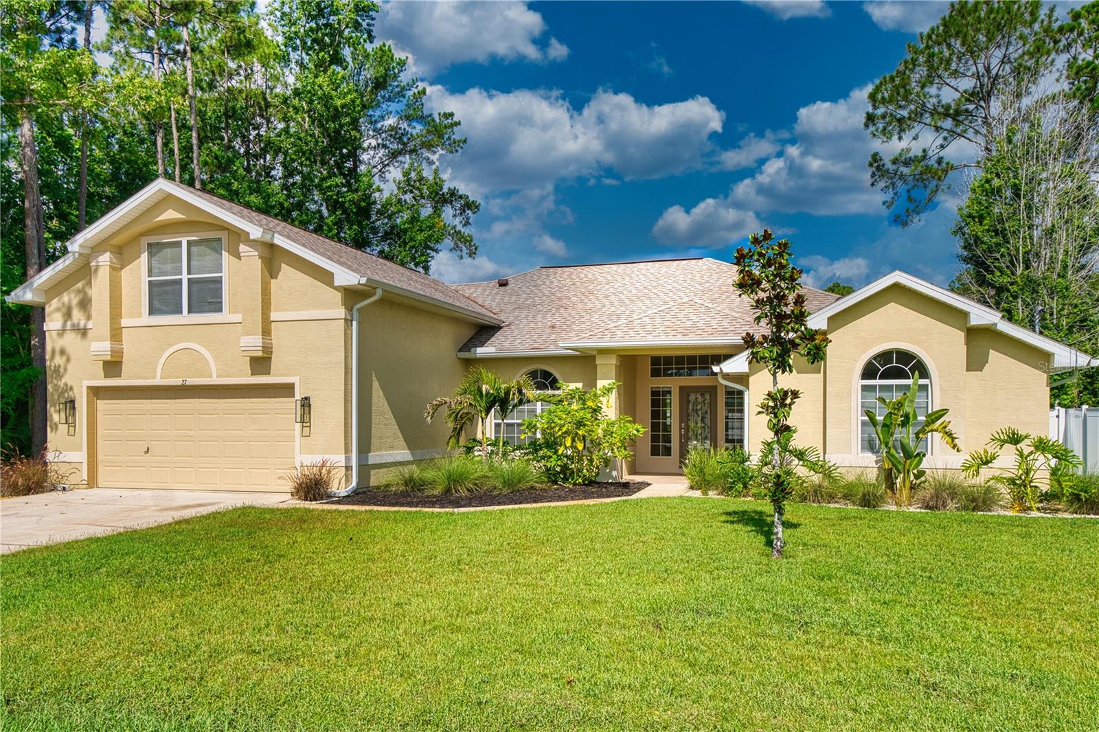 27 WOODSTONE LANE