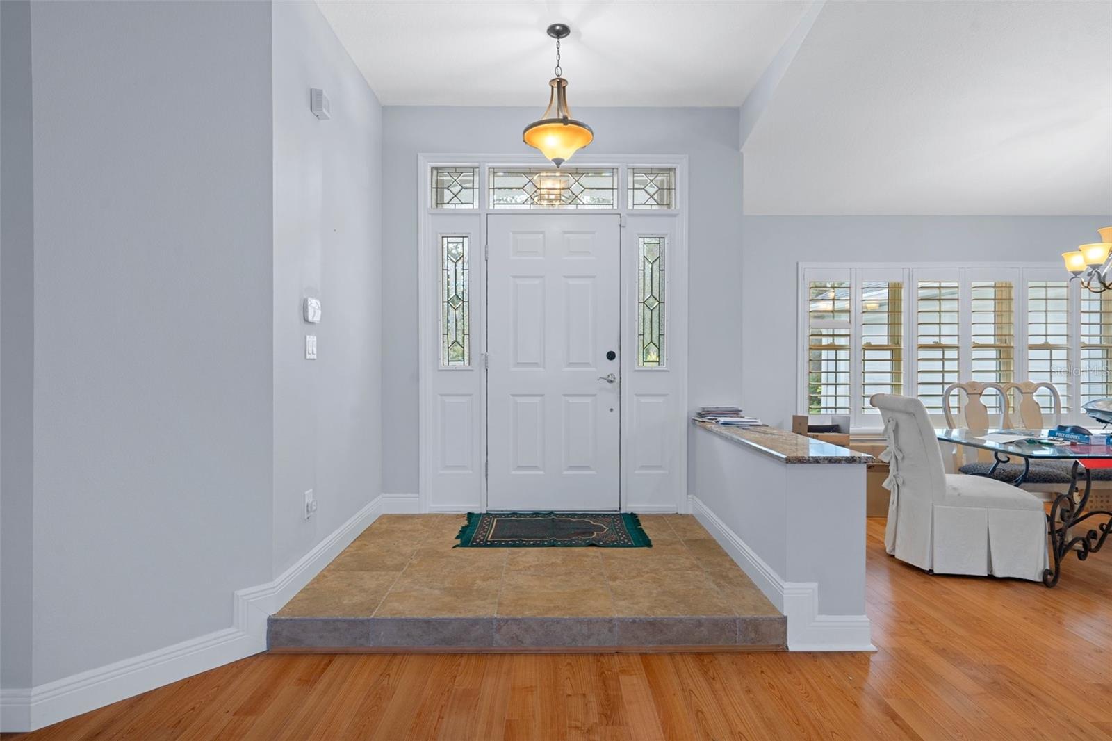810 SANDRINGHAM LANE