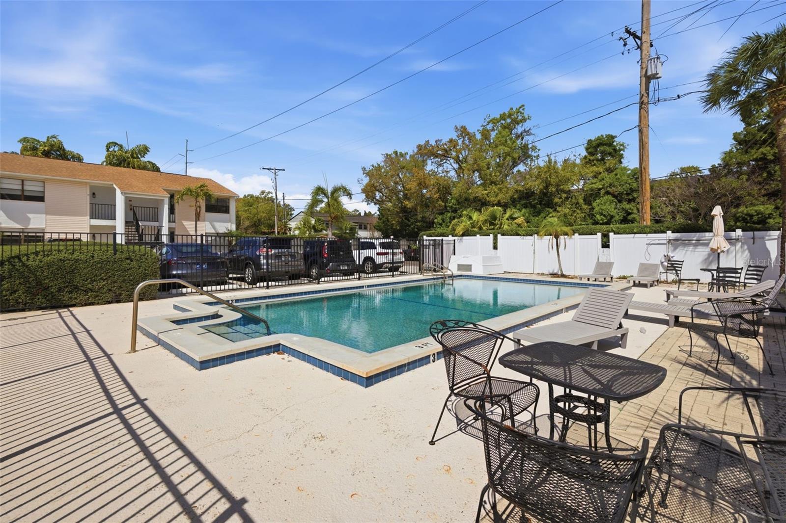 PALMA CEIA OAKS II A CONDOMINI - Residential Lease