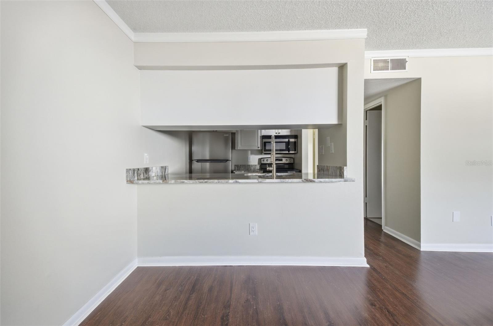 PALMA CEIA OAKS II A CONDOMINI - Residential Lease