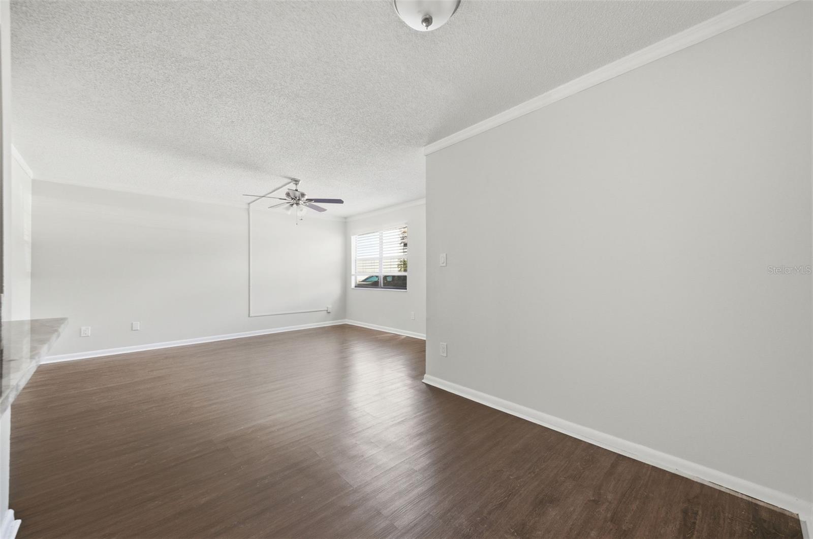 PALMA CEIA OAKS II A CONDOMINI - Residential Lease