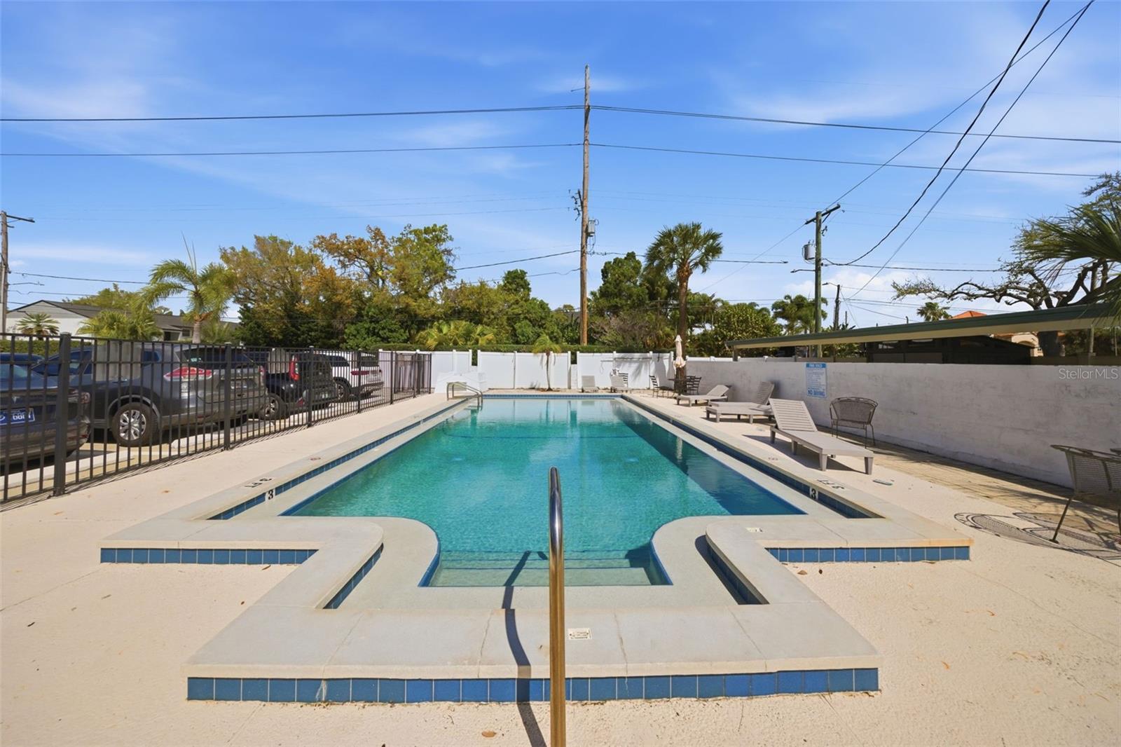 PALMA CEIA OAKS II A CONDOMINI - Residential Lease