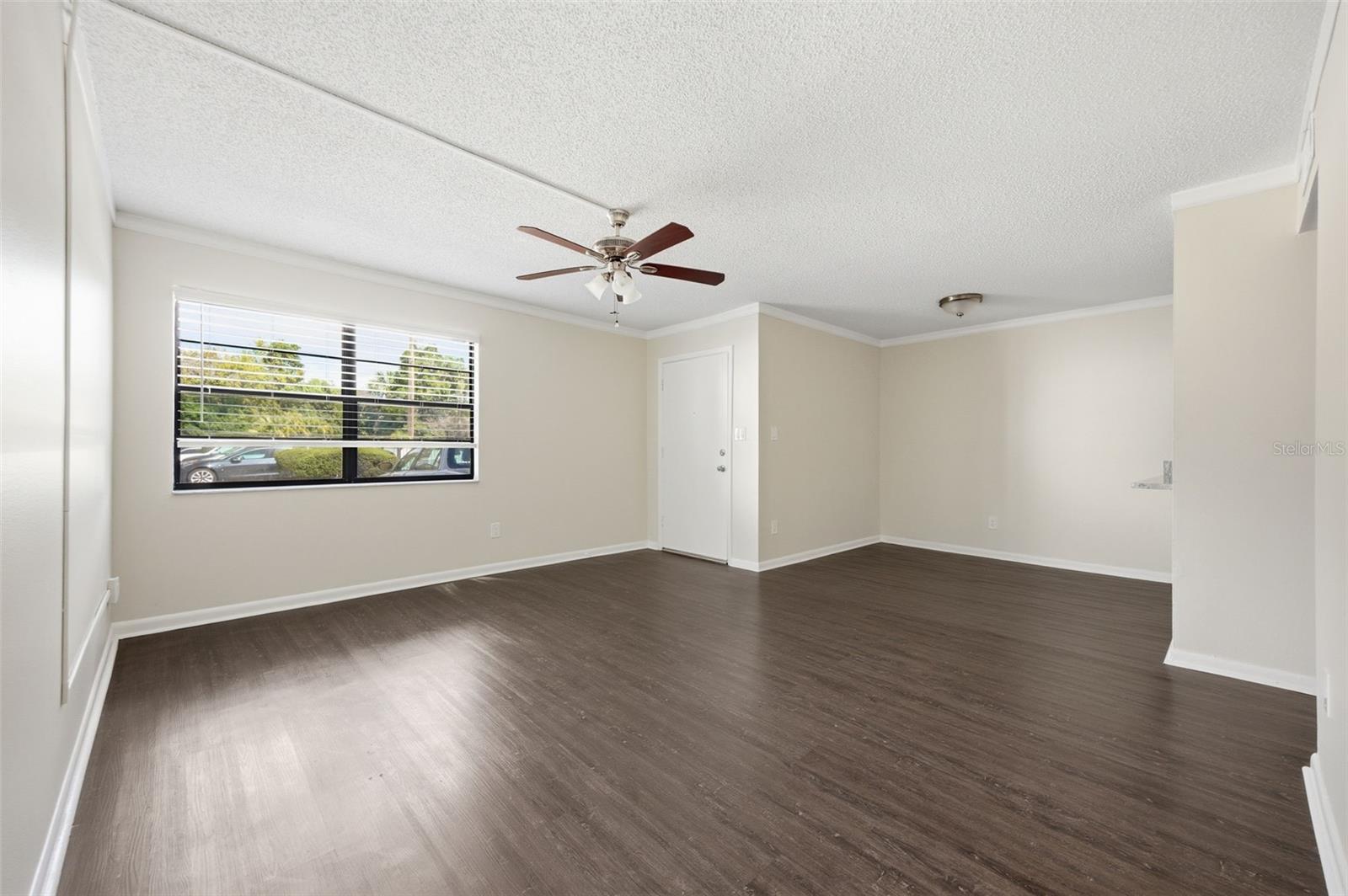 PALMA CEIA OAKS II A CONDOMINI - Residential Lease