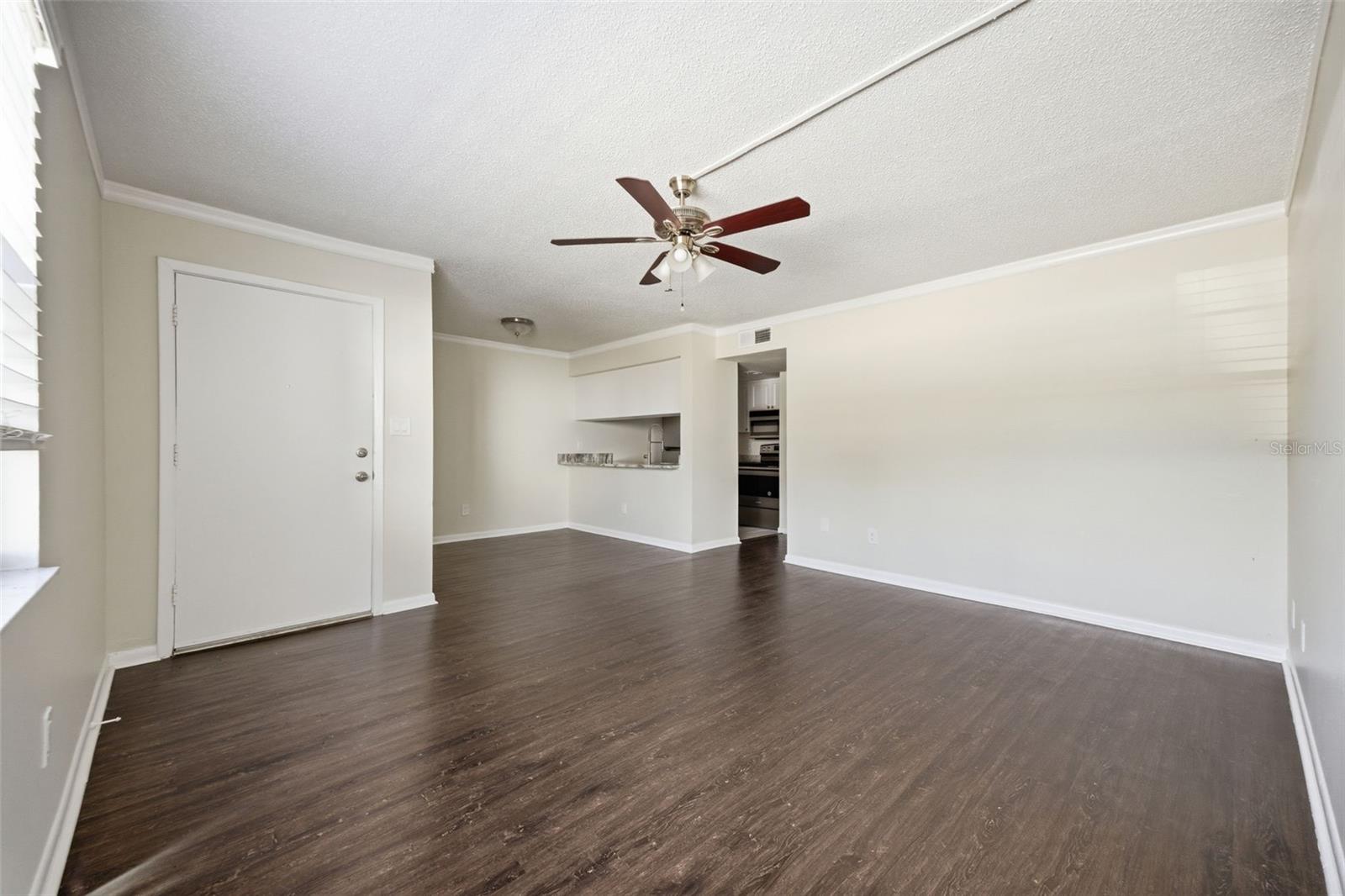 PALMA CEIA OAKS II A CONDOMINI - Residential Lease