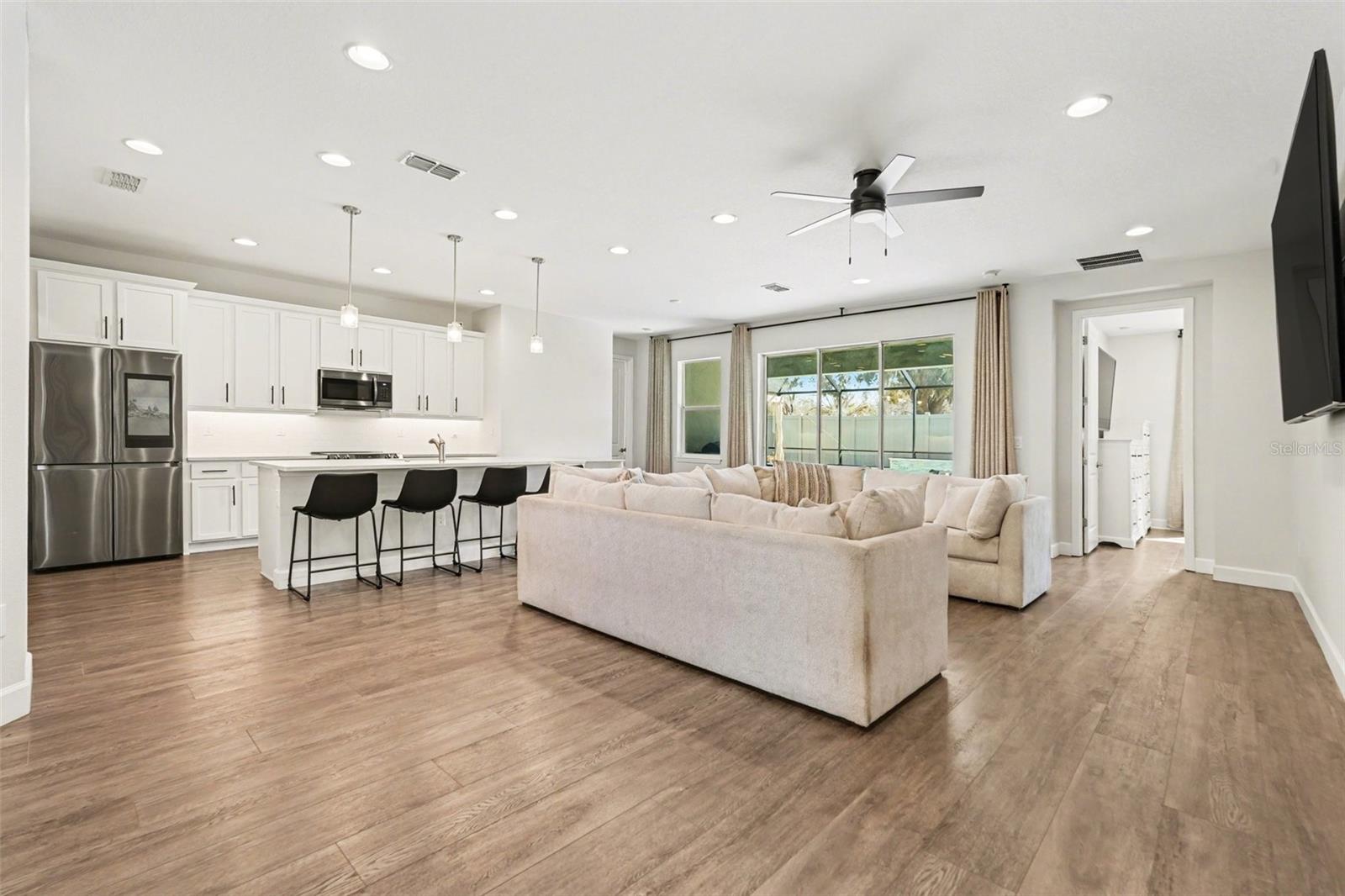 FOREST OAKS FOREST OAKS FOREST OAK - Residential