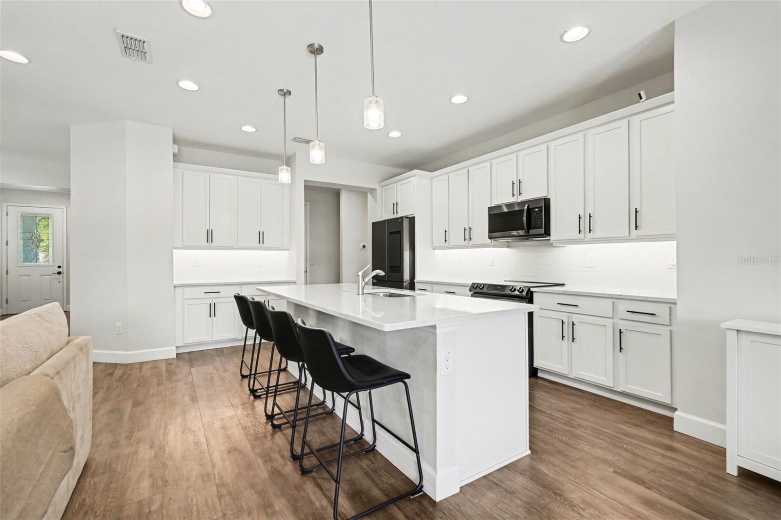 FOREST OAKS FOREST OAKS FOREST OAK - Residential