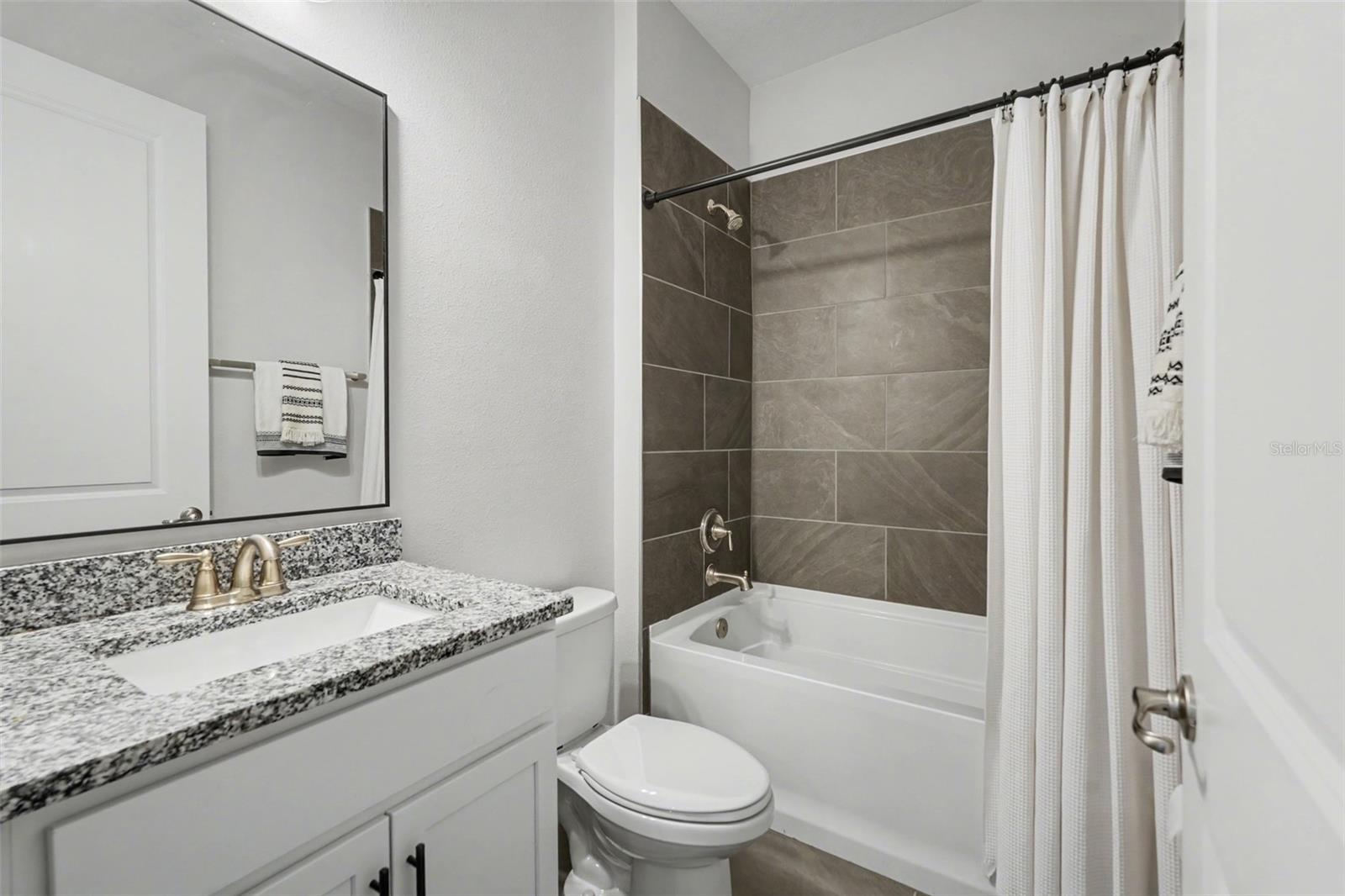 FOREST OAKS FOREST OAKS FOREST OAK - Residential