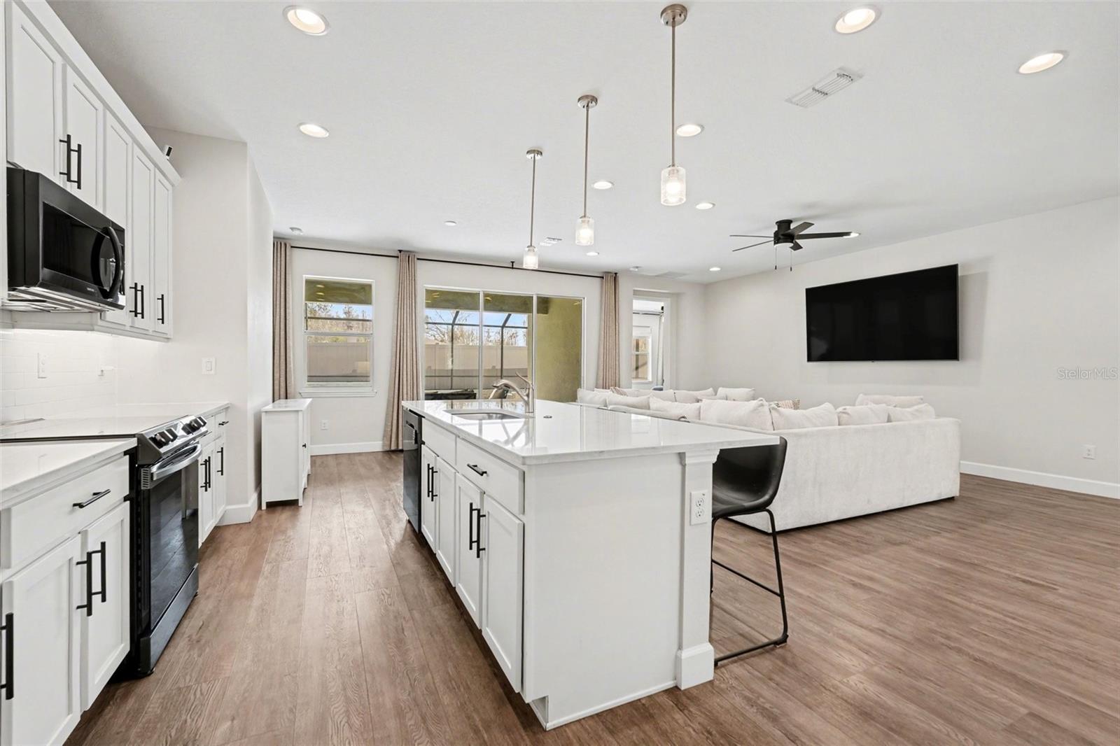 FOREST OAKS FOREST OAKS FOREST OAK - Residential