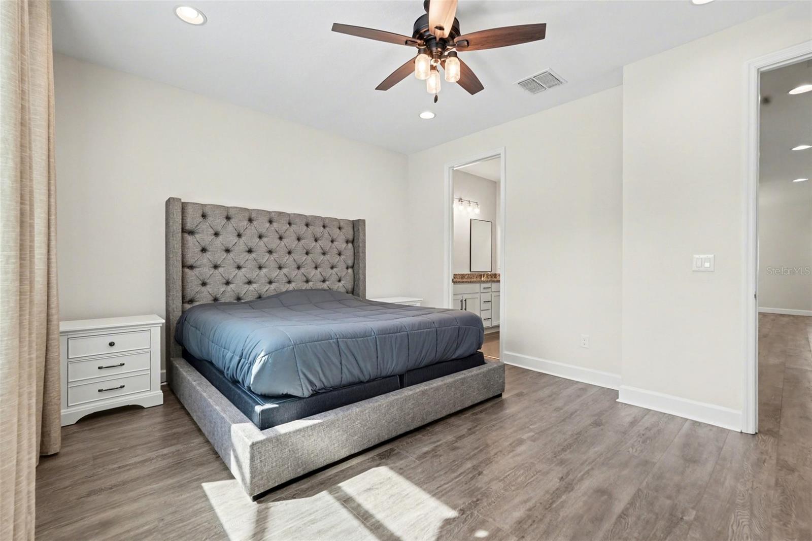 FOREST OAKS FOREST OAKS FOREST OAK - Residential