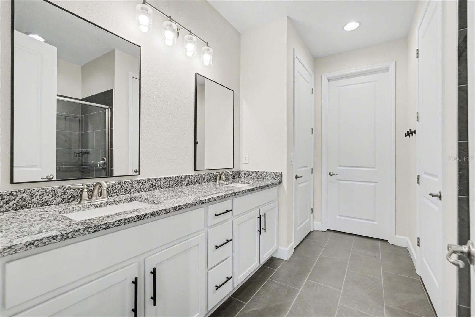 FOREST OAKS FOREST OAKS FOREST OAK - Residential