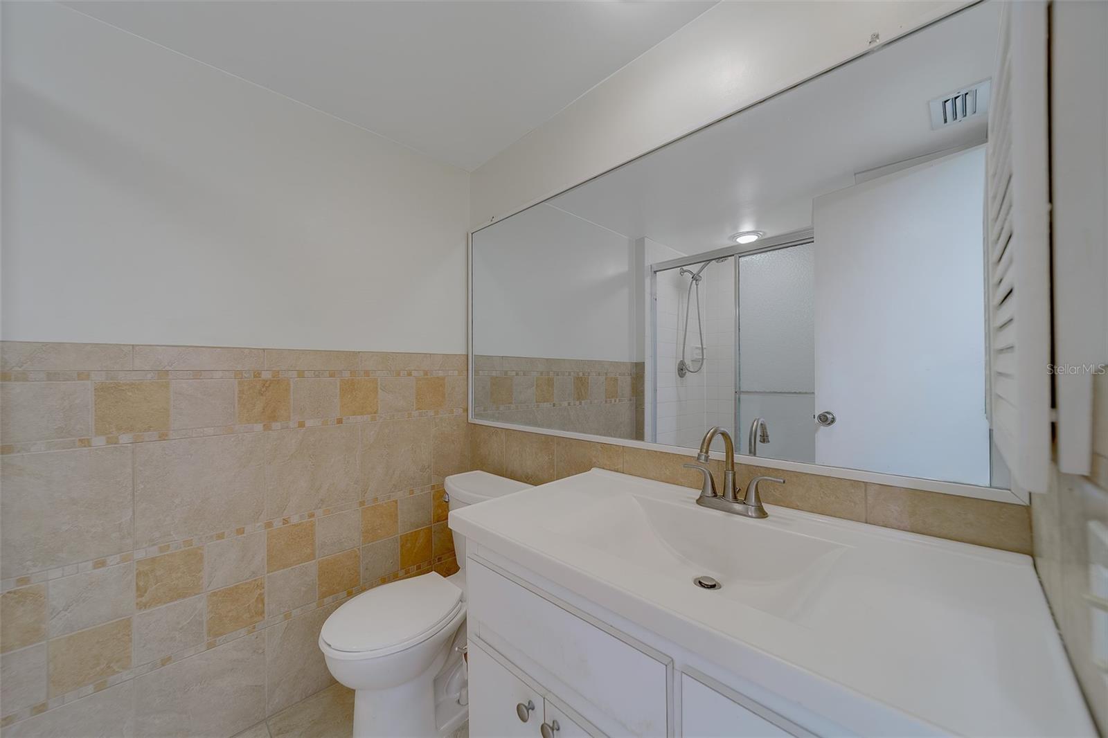 PENTHOUSE GREENS - Residential