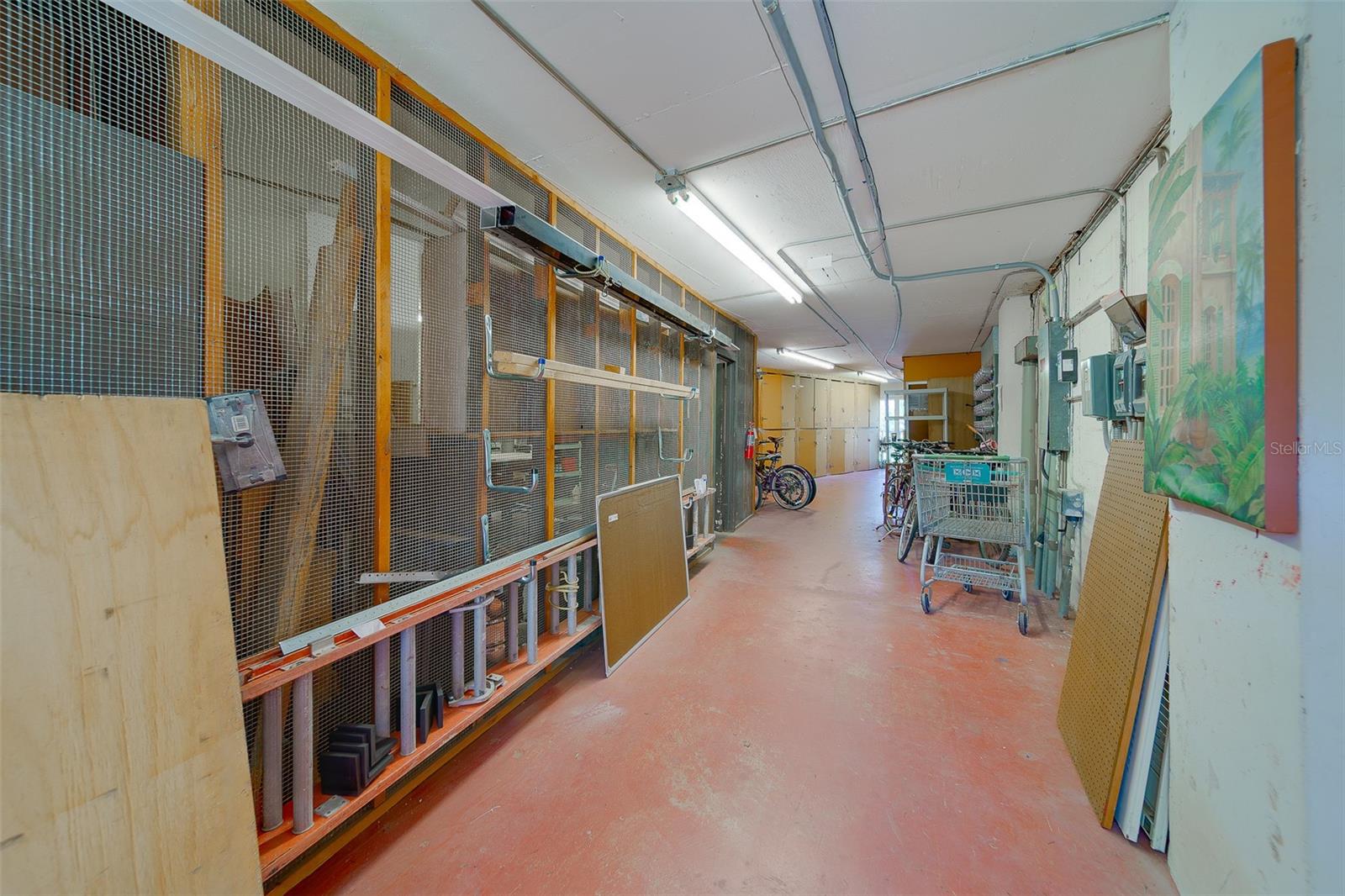 PENTHOUSE GREENS - Residential