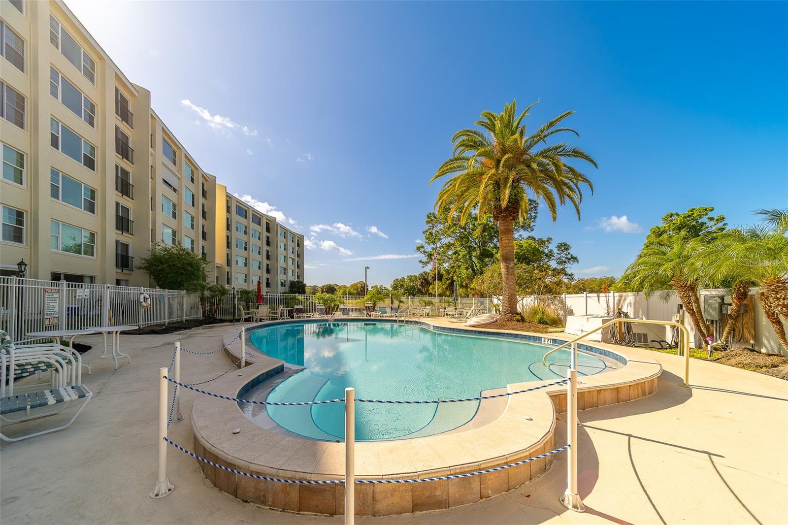 PENTHOUSE GREENS - Residential