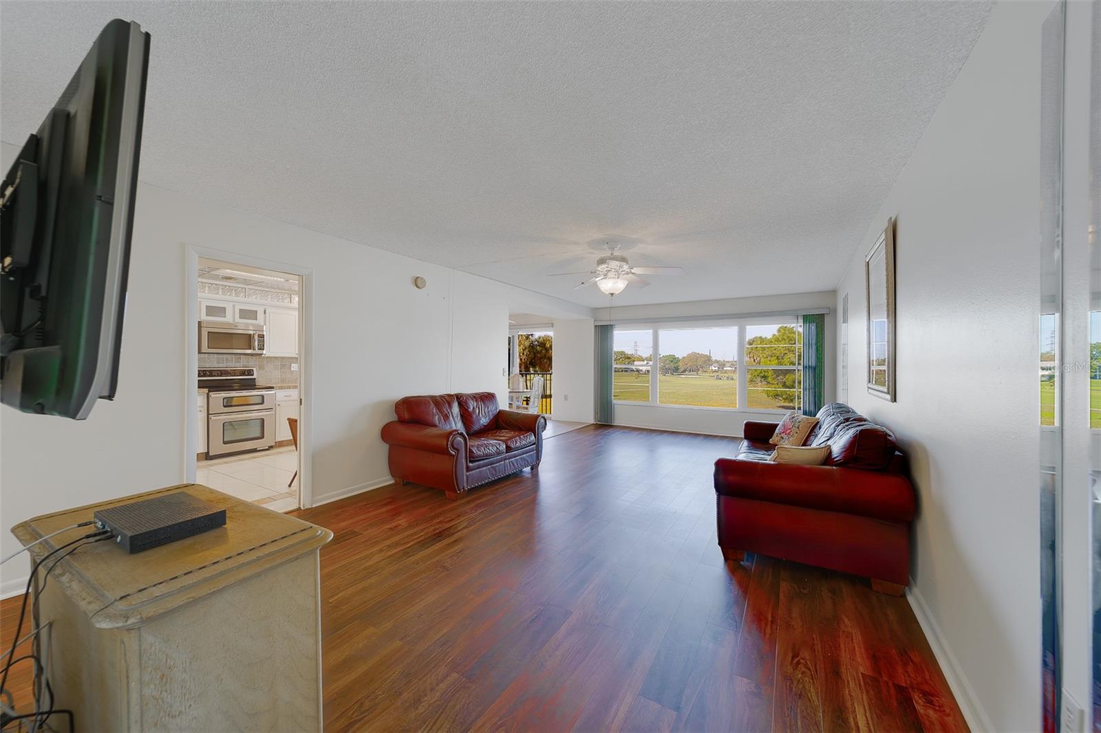 PENTHOUSE GREENS - Residential