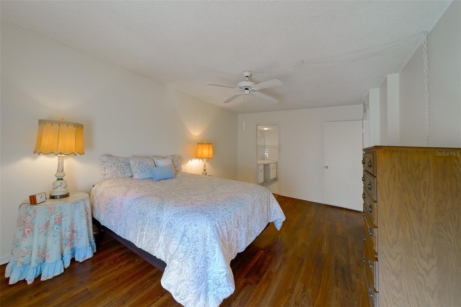 PENTHOUSE GREENS - Residential