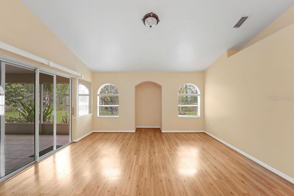 PINE GROVE - Residential