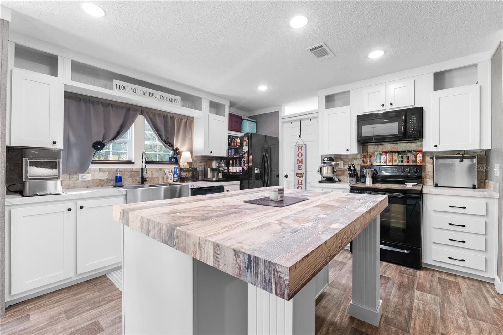 WOODHAVEN FARMS UNREC - Residential