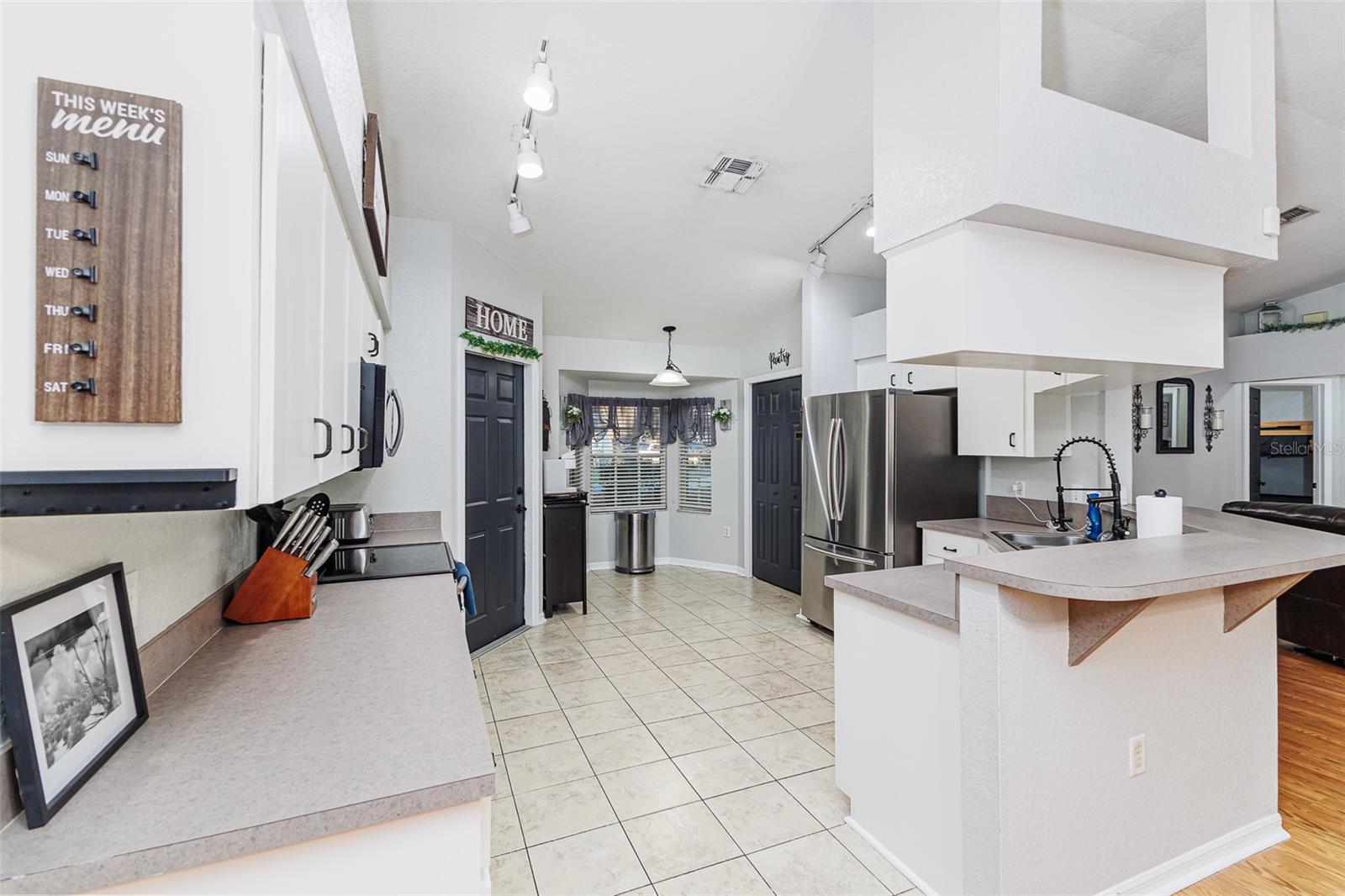 RIDGE VIEW ESTATES - Residential