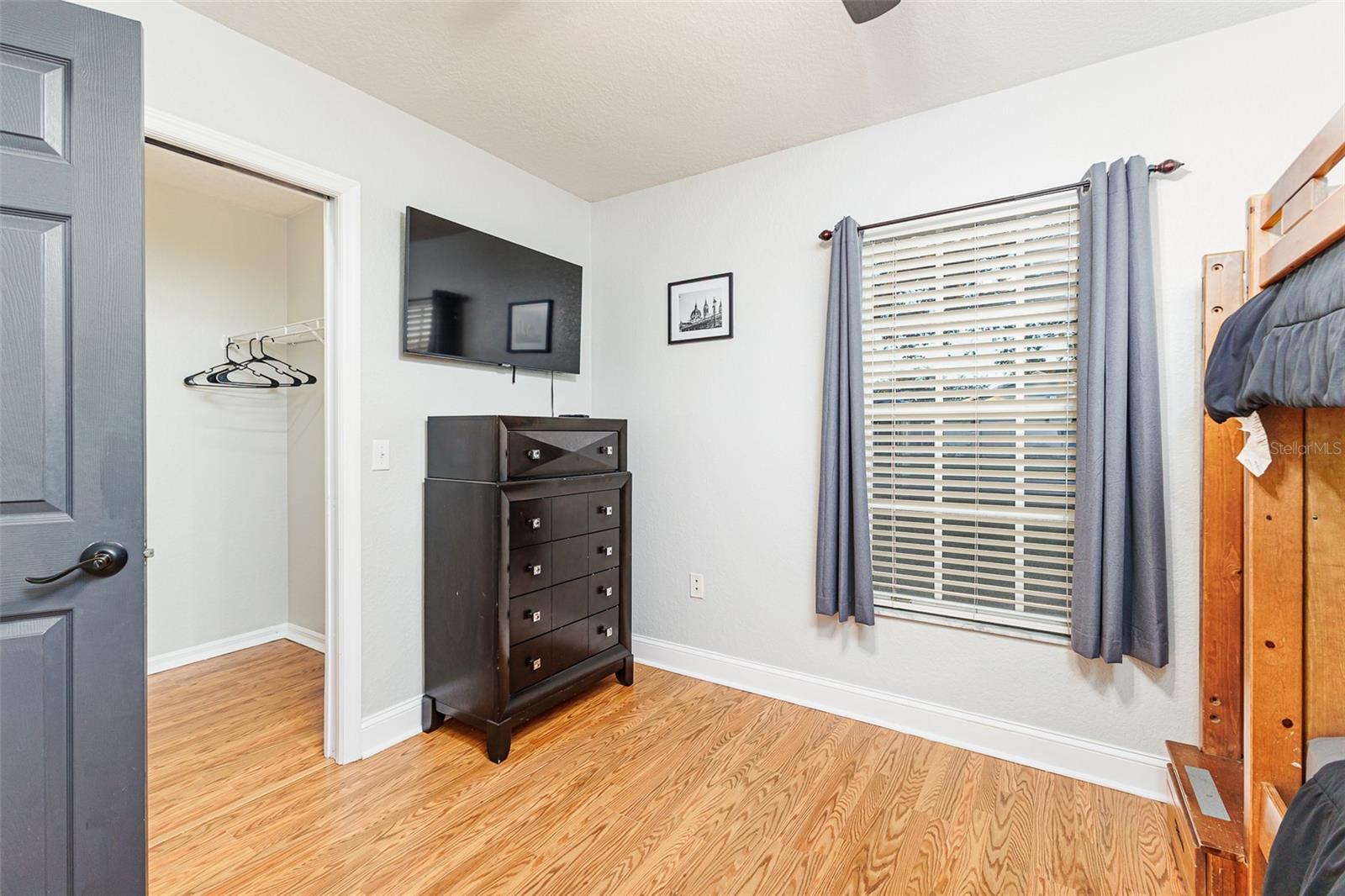 RIDGE VIEW ESTATES - Residential