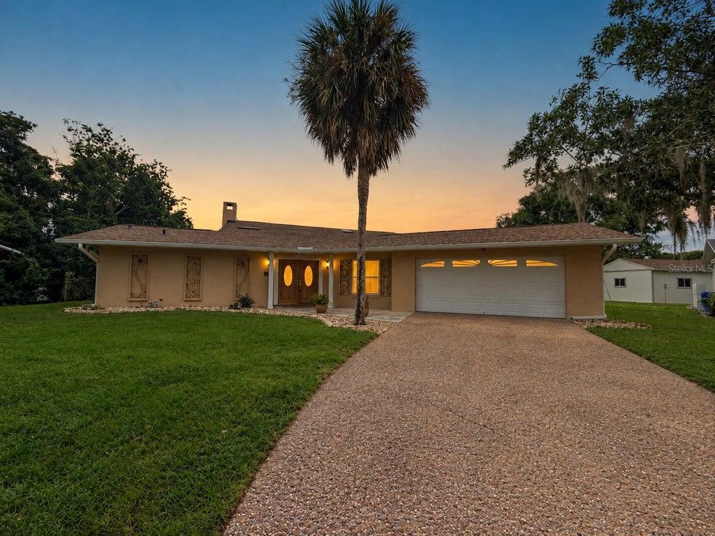 Photo of 1627 Canal Court, Tavares, FL 32778 (MLS # G5118857)