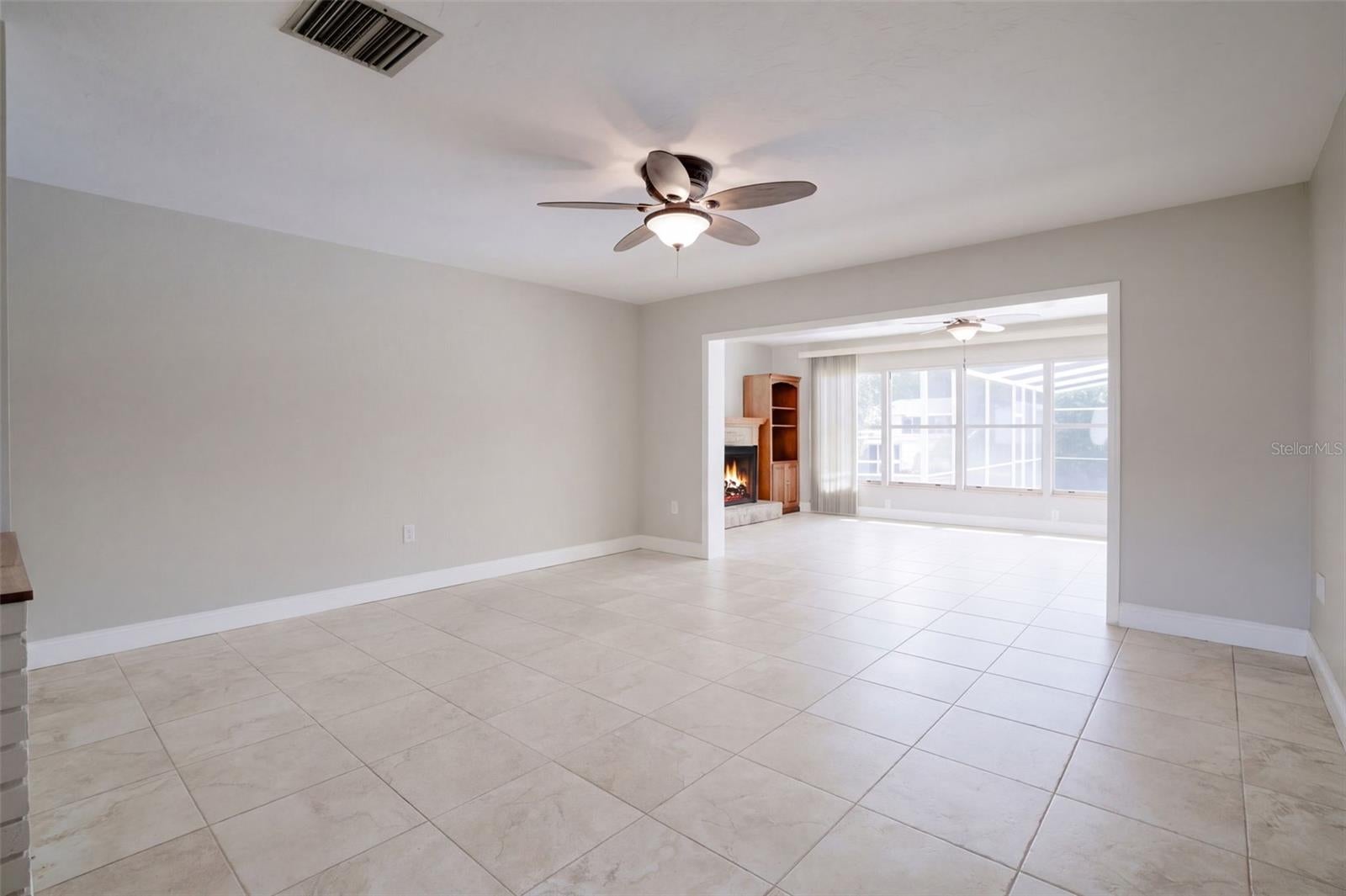 1627 CANAL COURT