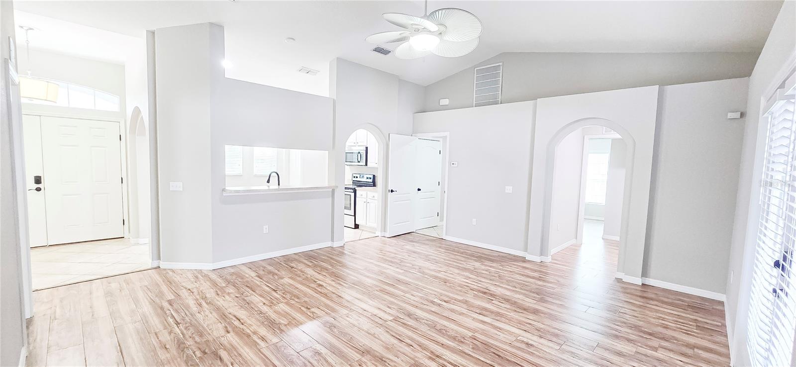 OAKFORD ESTATES - Residential Lease