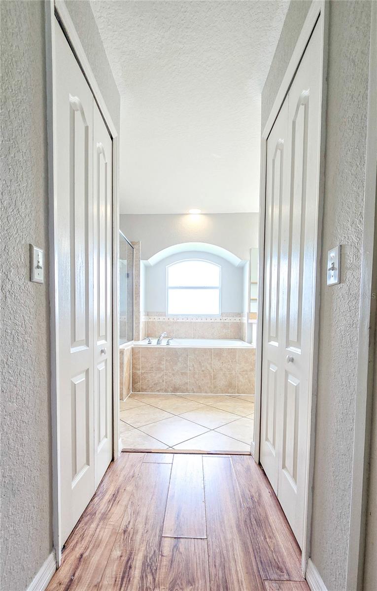 OAKFORD ESTATES - Residential Lease