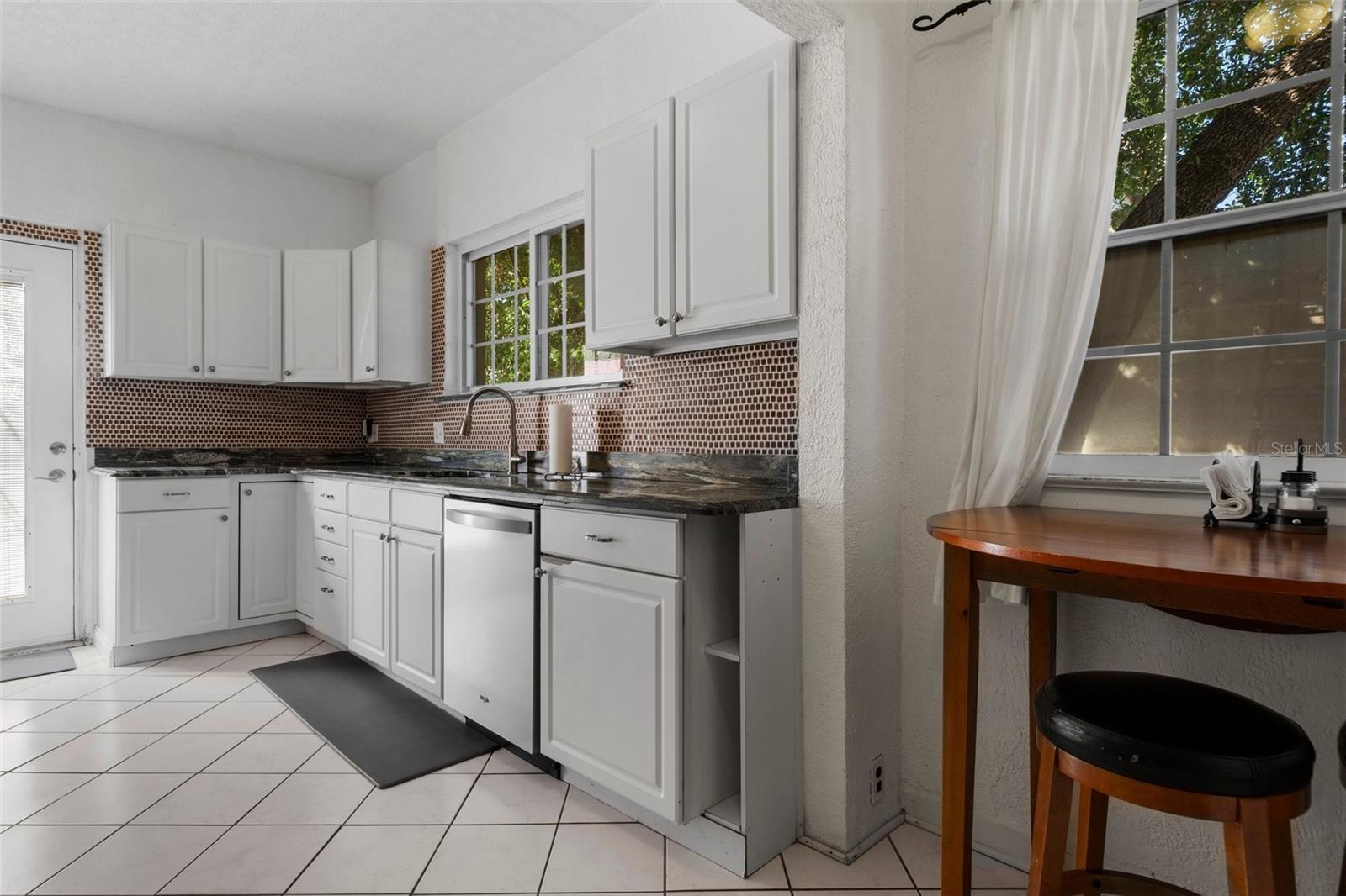 WHITFIELD ESTATES CTD - Residential