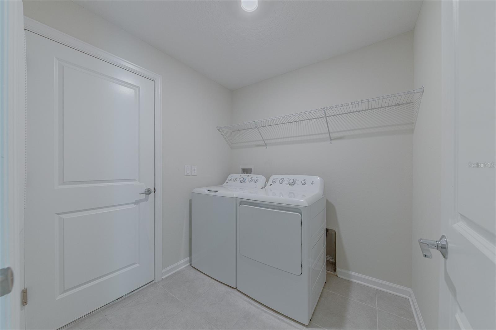 GREATER LAKES PH 4 - Residential Lease