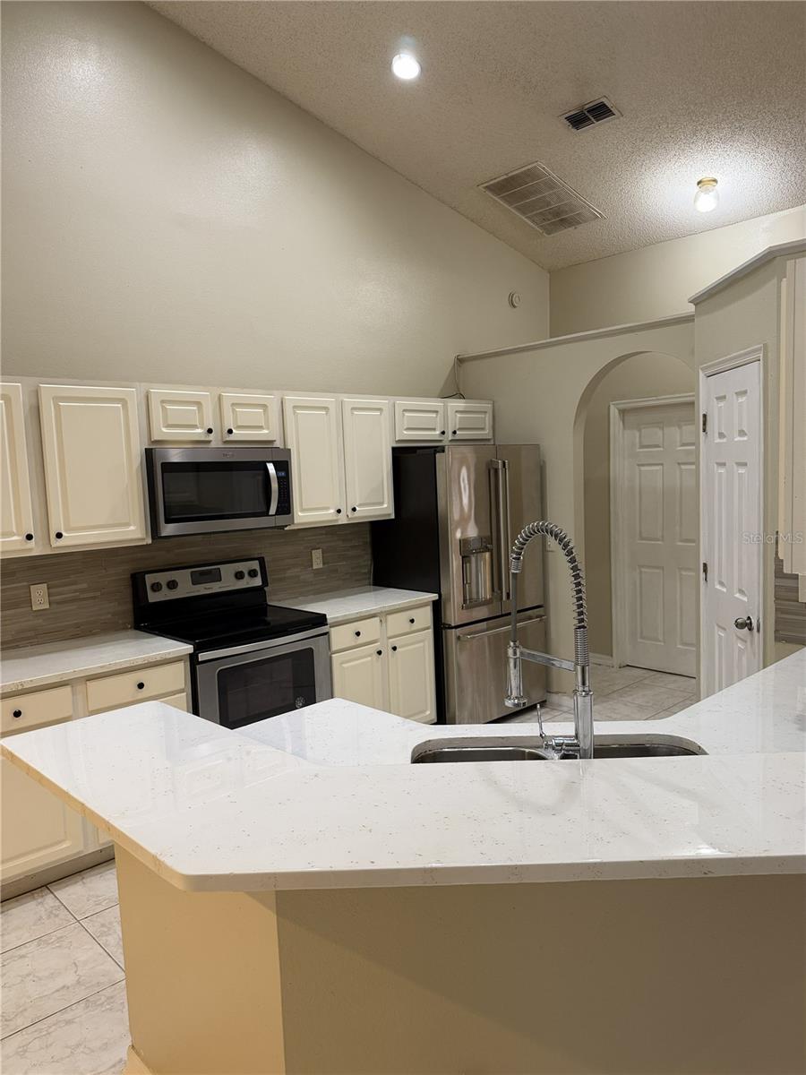 SILVER RIDGE PH 04 - Residential