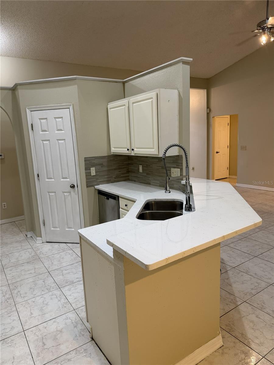 SILVER RIDGE PH 04 - Residential