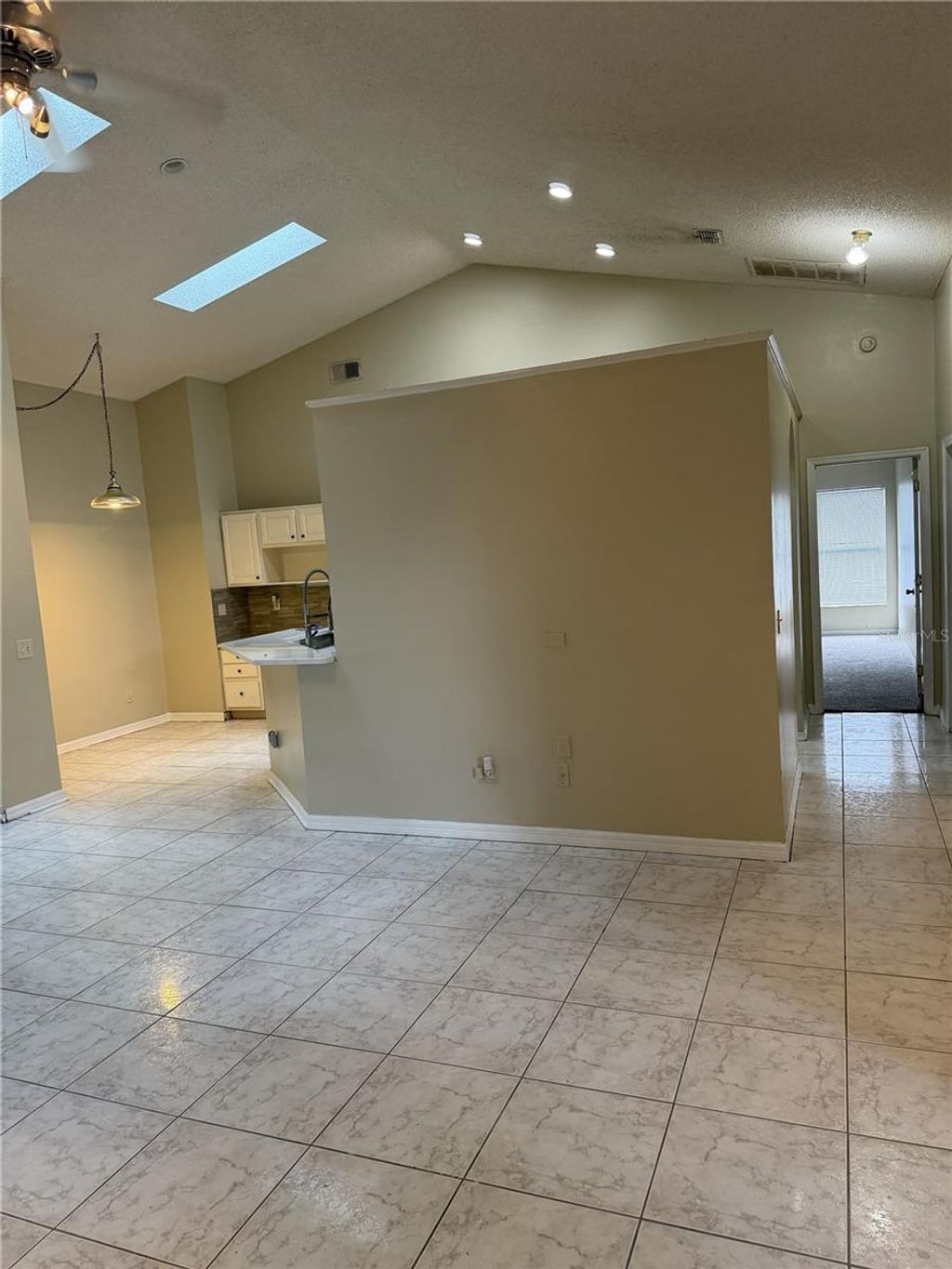 Photo of 3733 Weetamoo Circle, Orlando, FL 32818 (MLS # O6412316)