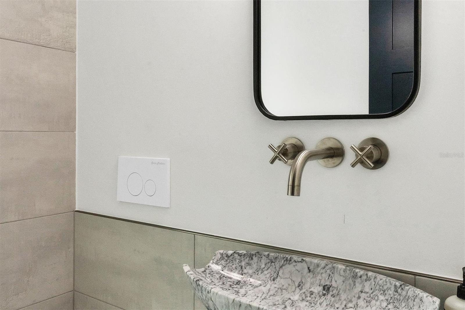 LIDO C - Residential Lease