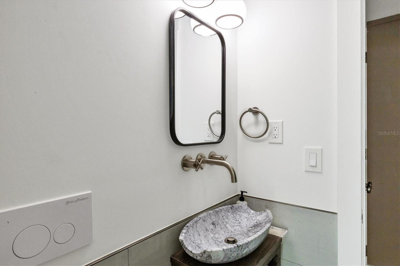 LIDO C - Residential Lease