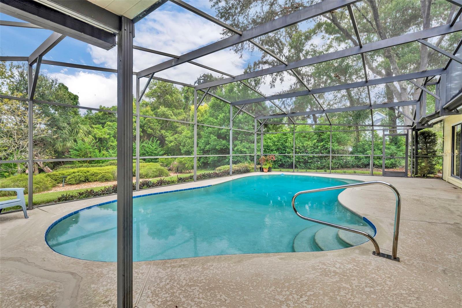 SANLANDO SPRINGS LAKE OAKS SECTION - Residential