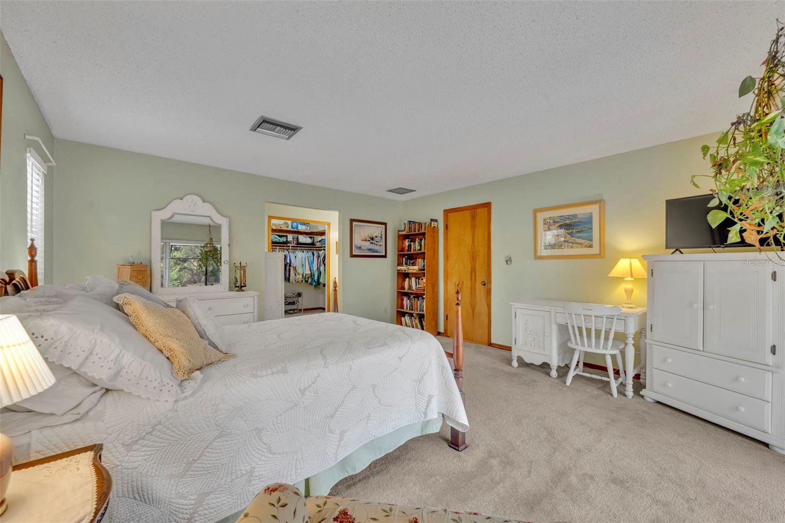 SANLANDO SPRINGS LAKE OAKS SECTION - Residential