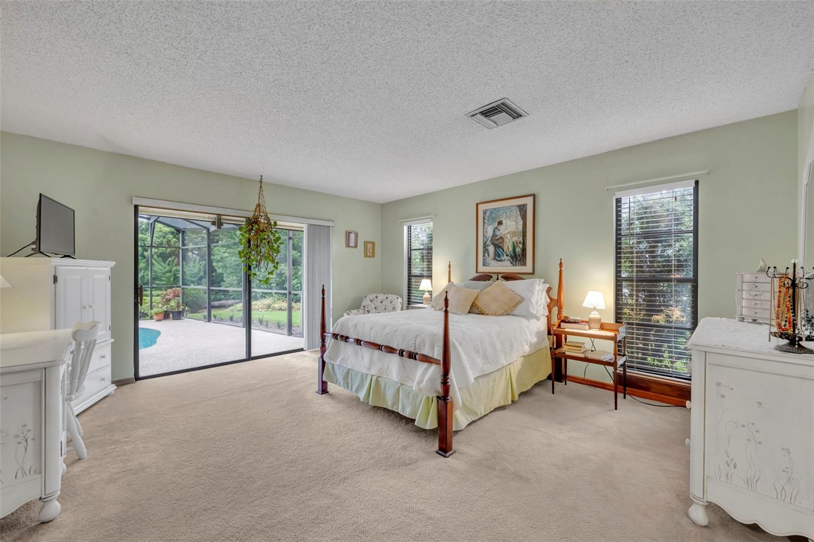 SANLANDO SPRINGS LAKE OAKS SECTION - Residential