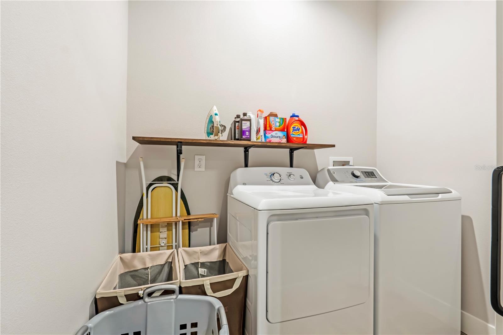 LOST HILL LAKE ESTATES UNIT 02 - Residential