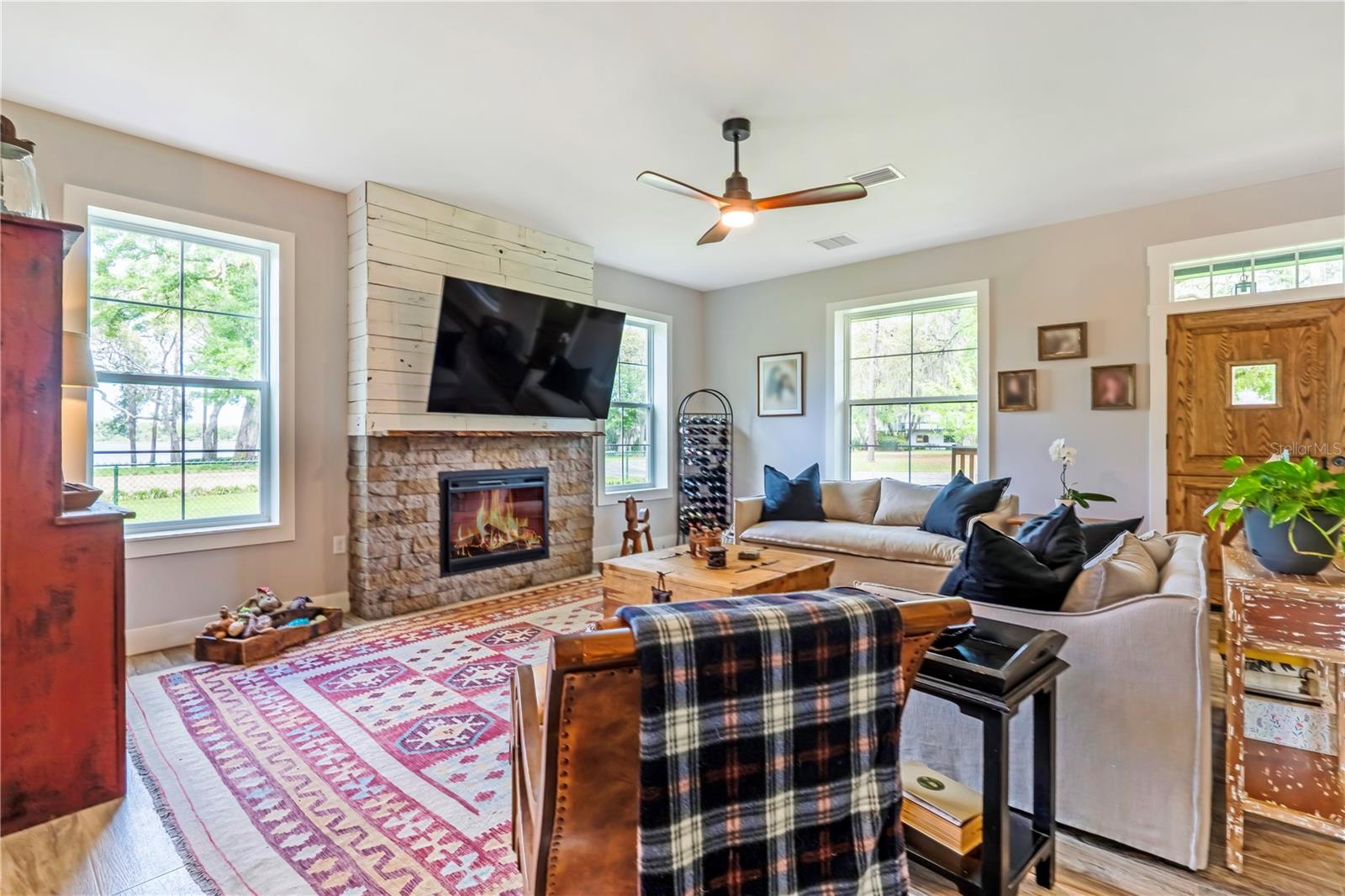 LOST HILL LAKE ESTATES UNIT 02 - Residential