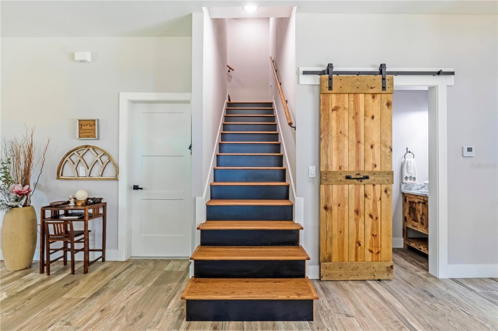 LOST HILL LAKE ESTATES UNIT 02 - Residential