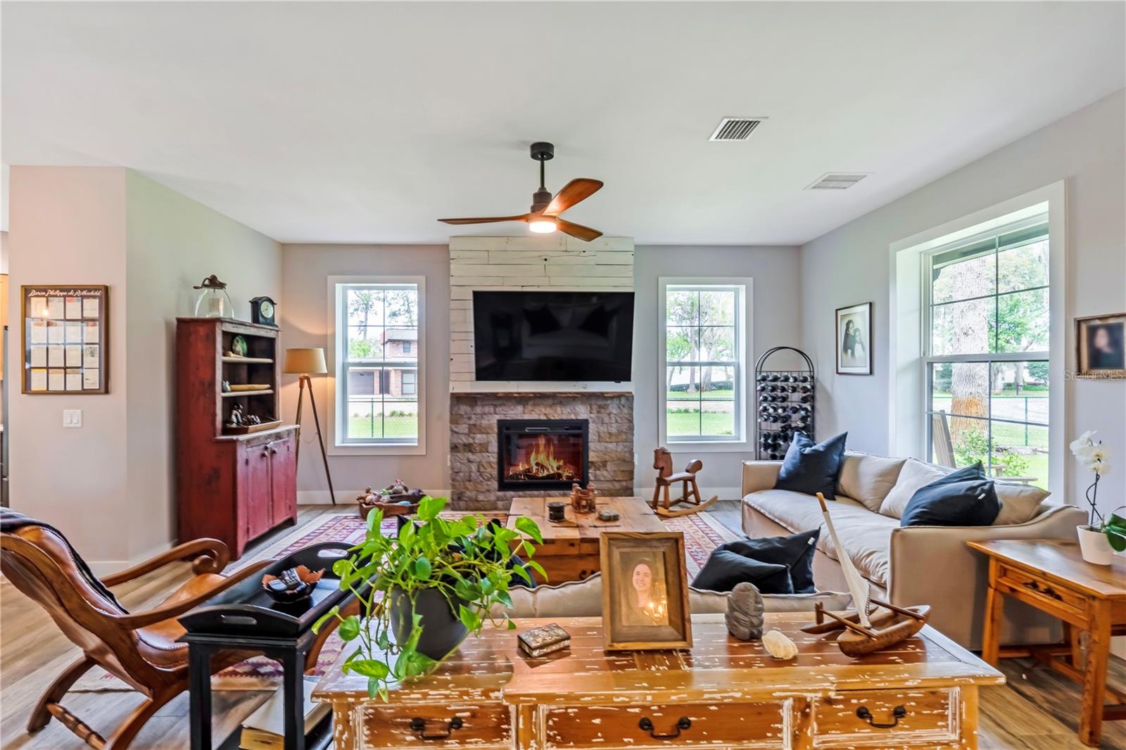 LOST HILL LAKE ESTATES UNIT 02 - Residential