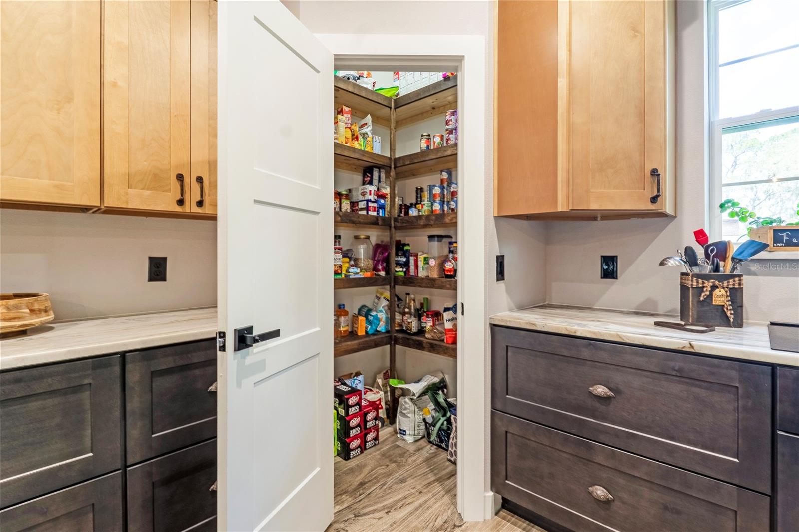 LOST HILL LAKE ESTATES UNIT 02 - Residential