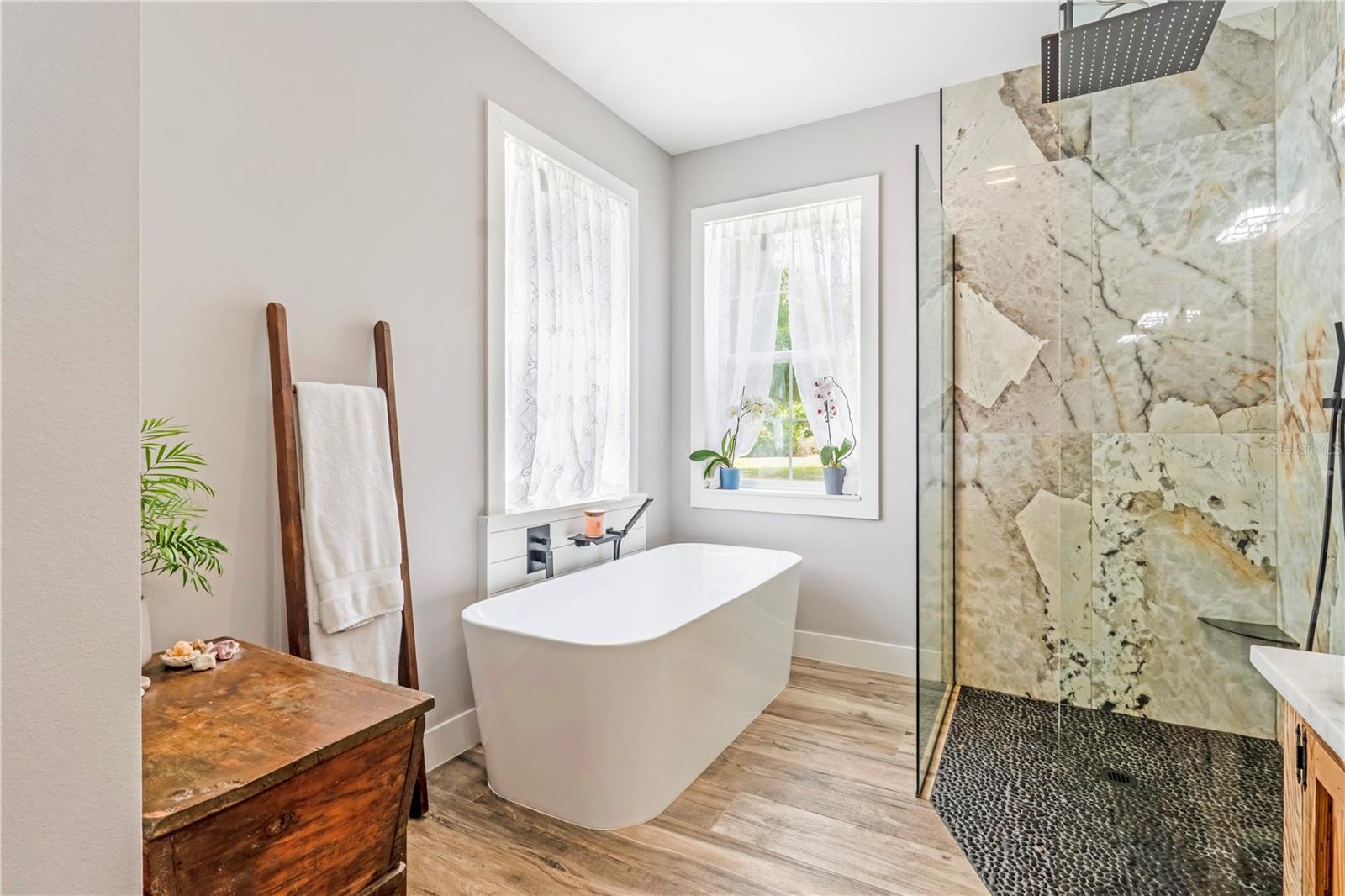 LOST HILL LAKE ESTATES UNIT 02 - Residential