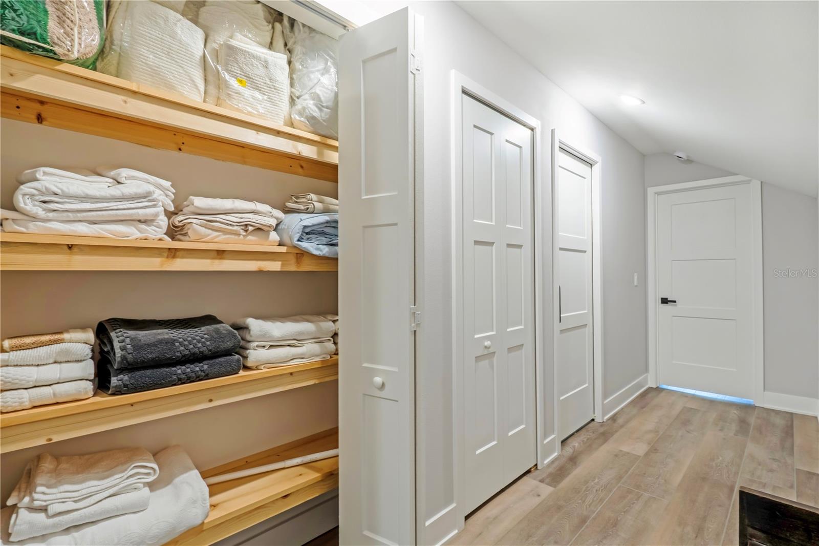 LOST HILL LAKE ESTATES UNIT 02 - Residential