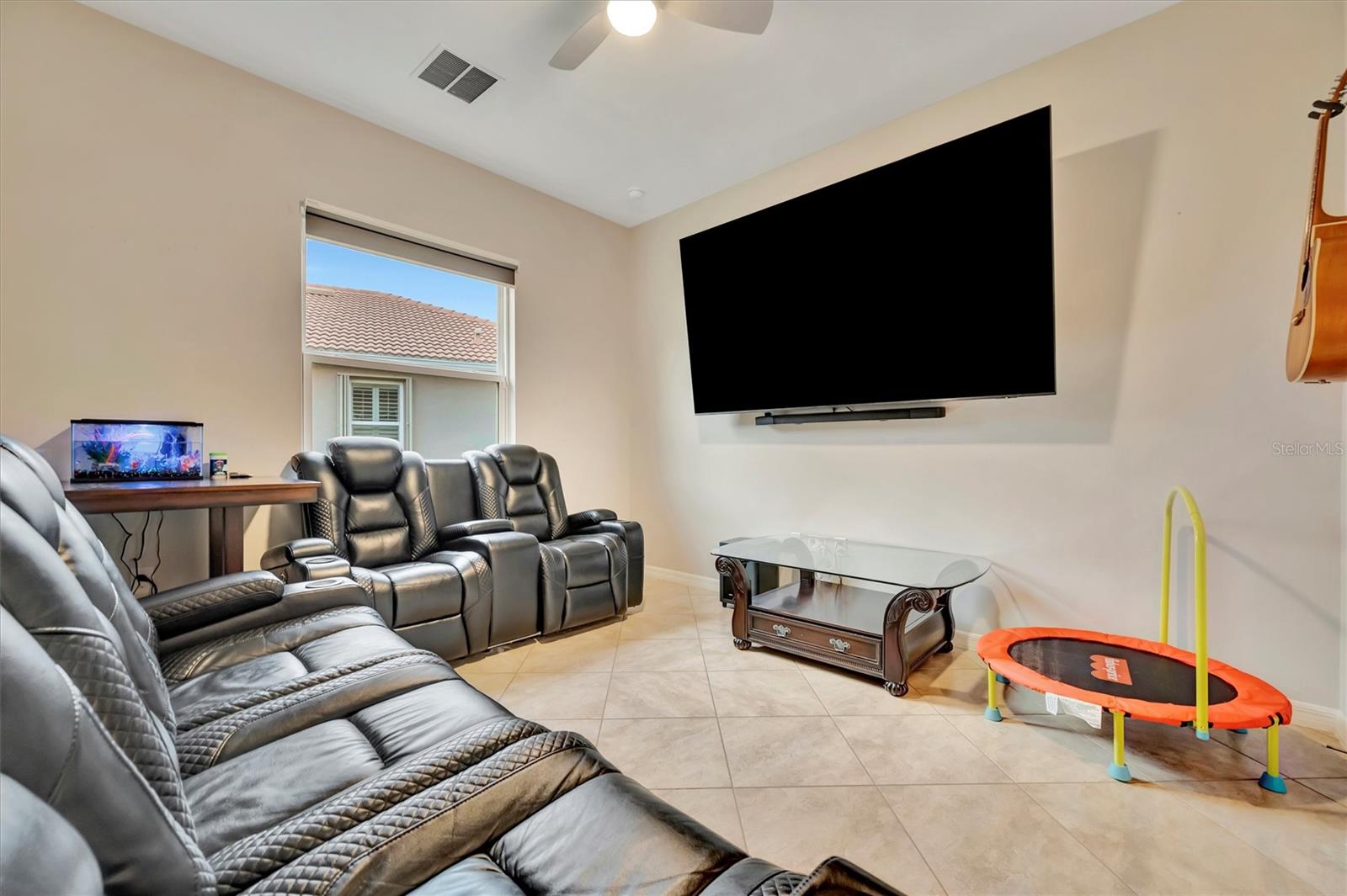 RIVER CLUB - Residential