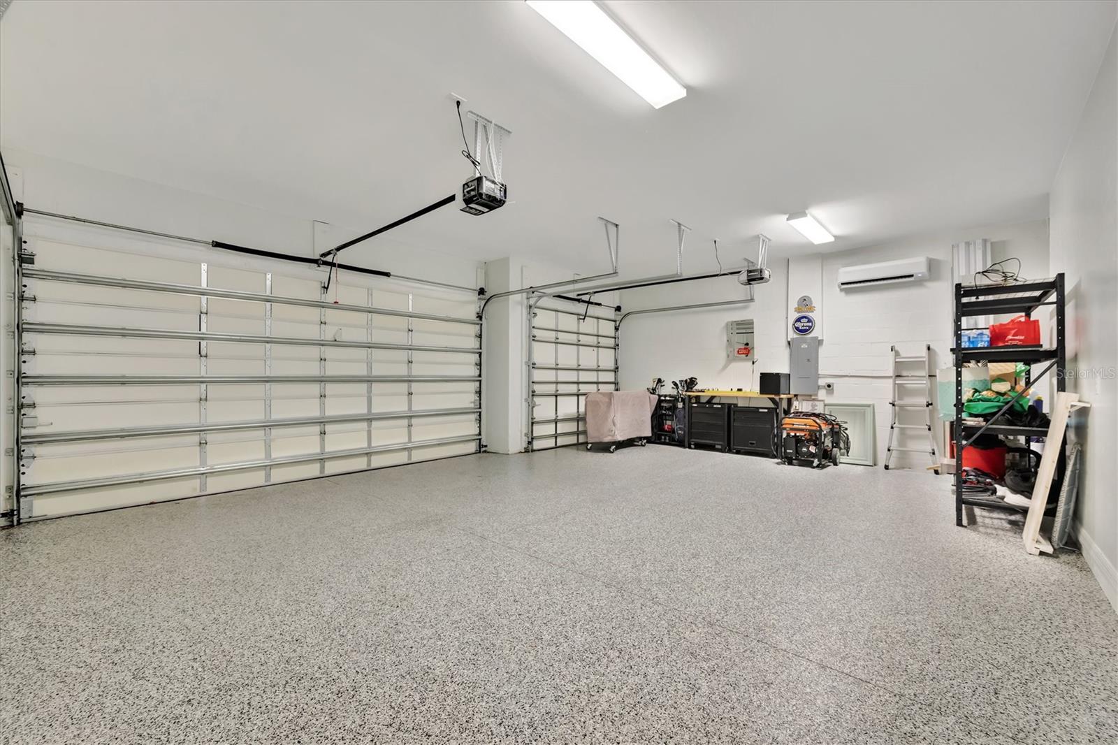 RIVER CLUB - Residential