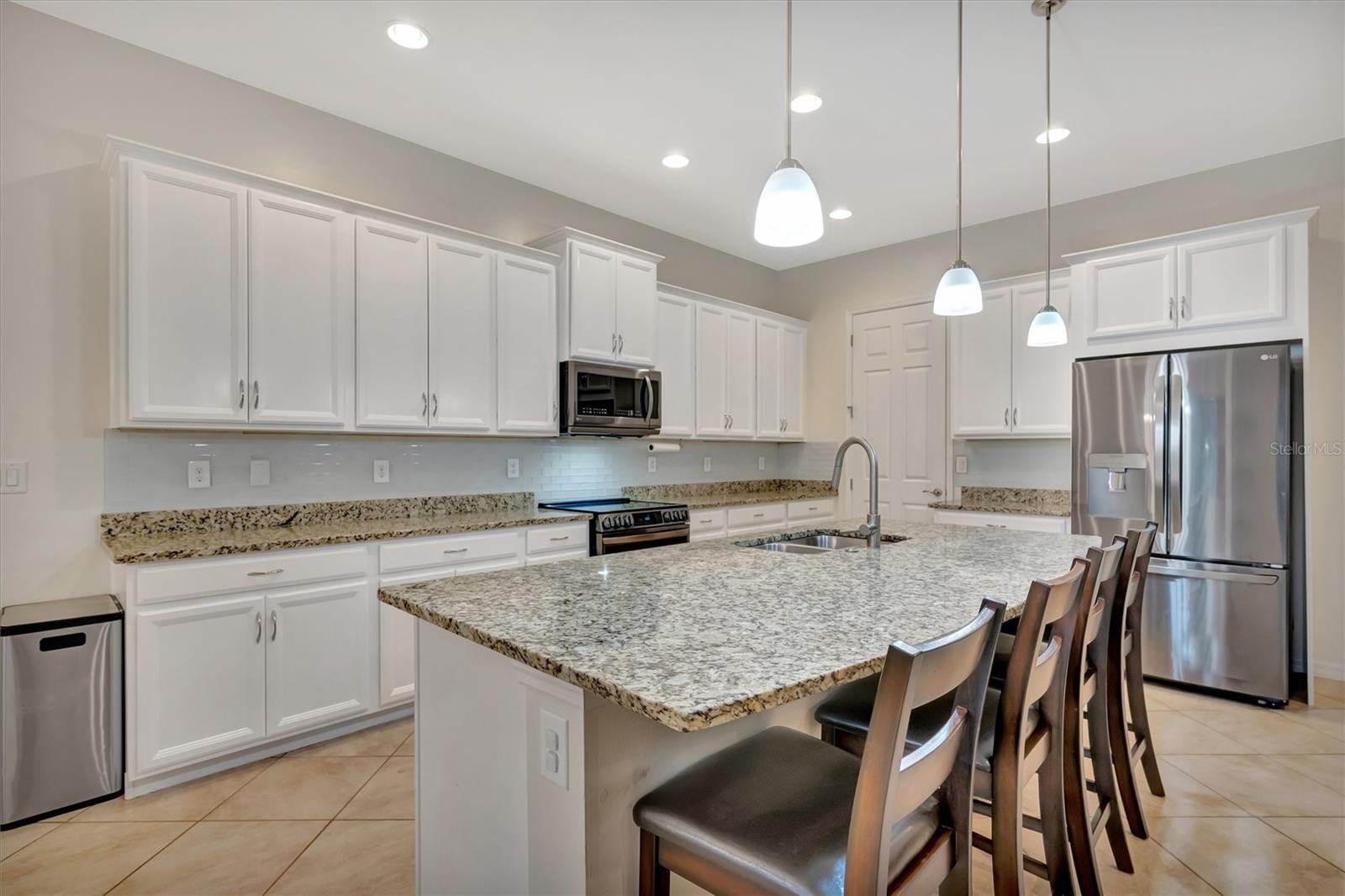 RIVER CLUB - Residential