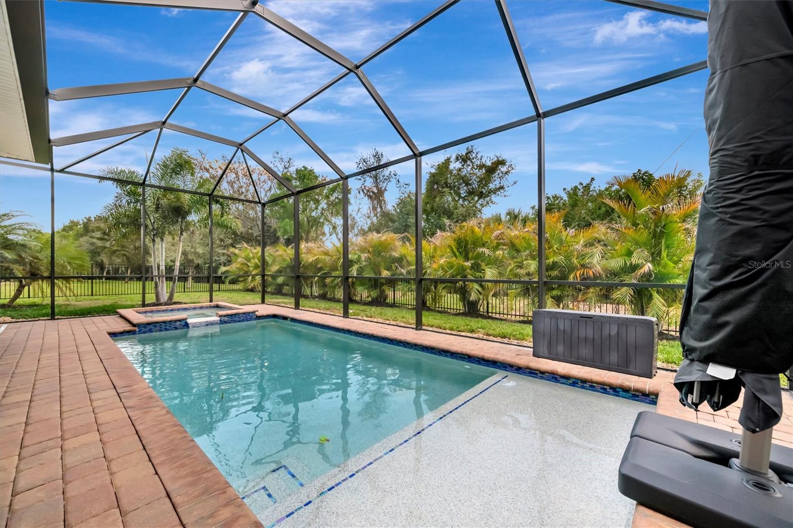 RIVER CLUB - Residential