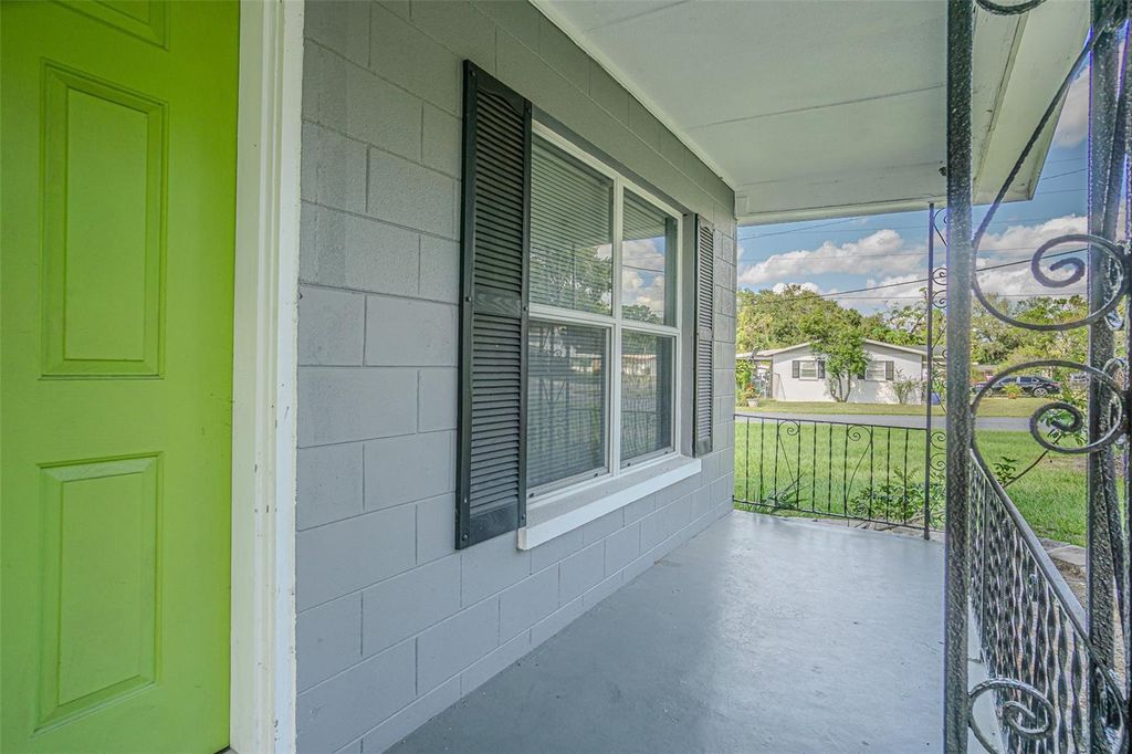 Photo of 2020 Bassedena Circle W, Lakeland, FL 33805 (MLS # TB8441235)